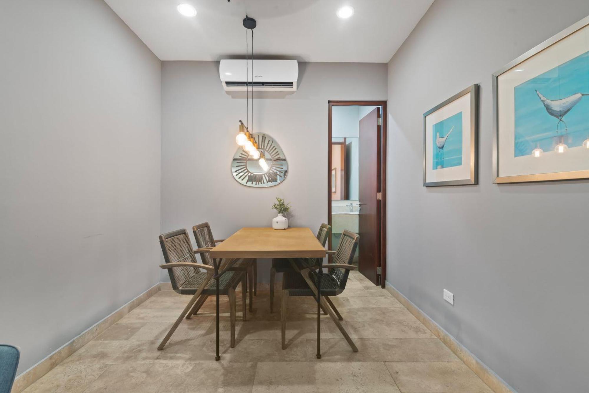 Tropical Haven - Luxury Apartment With Private Rooftop Pool And Amazing Pool View 툴룸 외부 사진